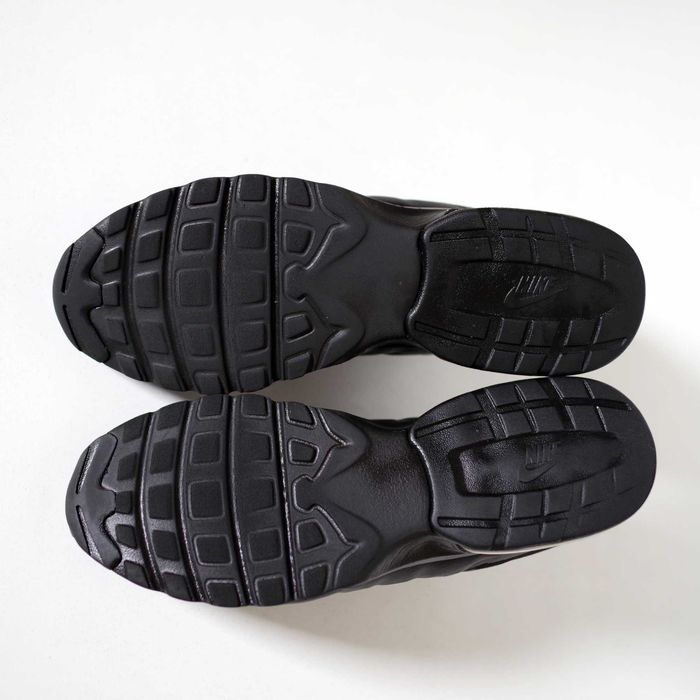 Кросівки Nike Air Max Invigor Black 43розмір оригінал стан дуже гарний