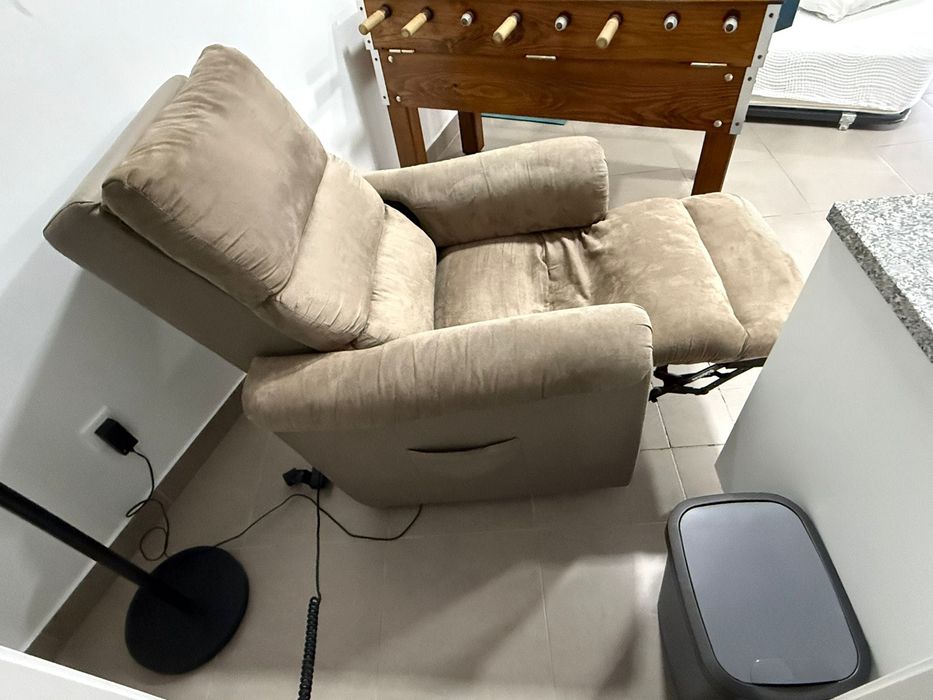 Cadeirão articulado tecido
