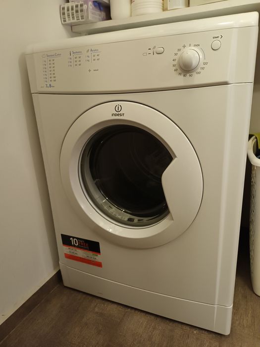 Suszarka elektryczna  indesit