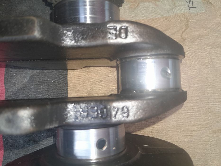 Продам колінвал т4  б3 фольц