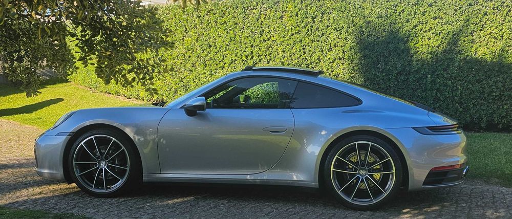 Porsche Carrera 4 911 (992) com IVA descriminado