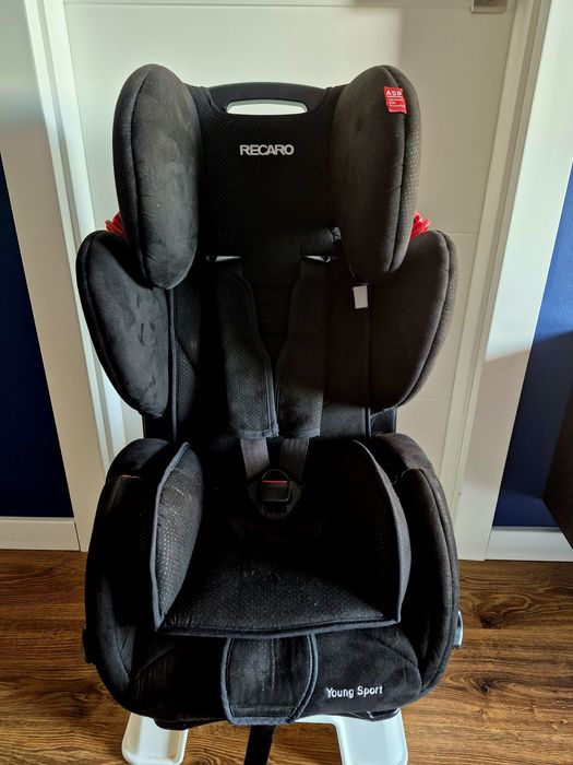 Fotelik samochodowy RECARO YOUNG SPORT  9-36 kg