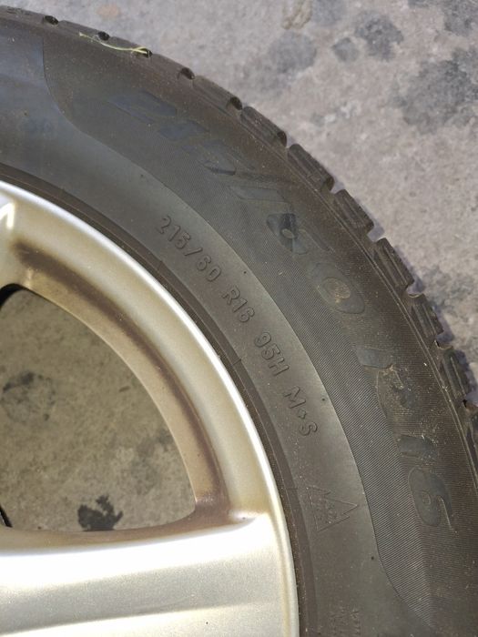 Opony zimowe z felgami 215/60 R16 komplet