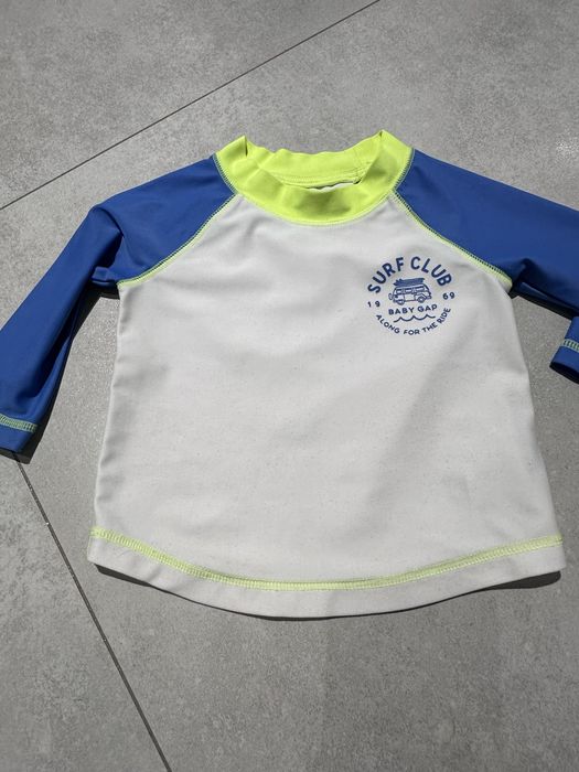 koszulka uv do kapieli gap 8-12 miesiecy