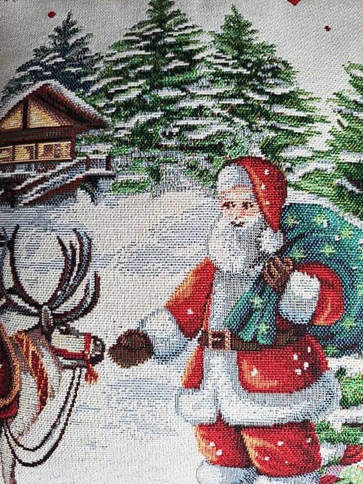 Poszewka świąteczna gobelinowa 45x45 cm ze Świętym Mikołajem V07