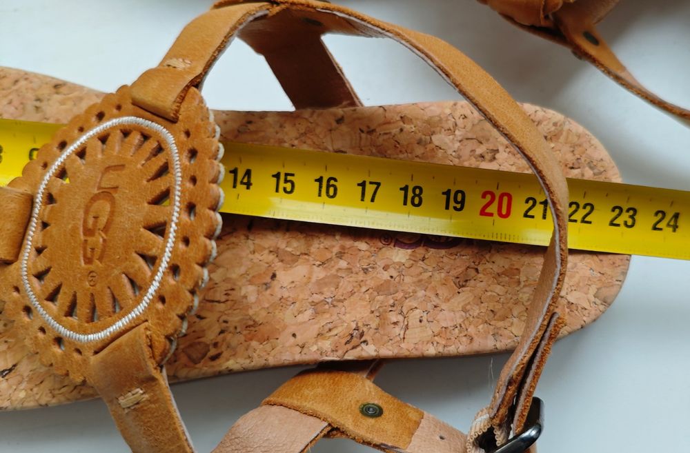Босоножки женские UGG Ayden 2