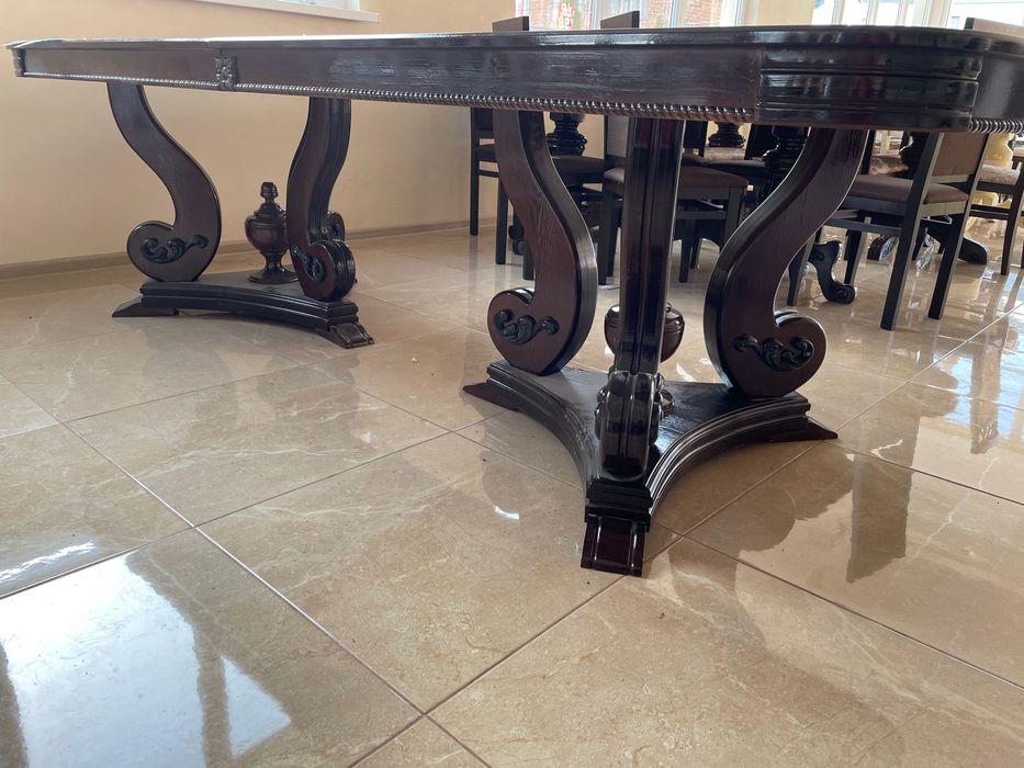 Столи для вітальні натуральне дерево в наявності від виробника