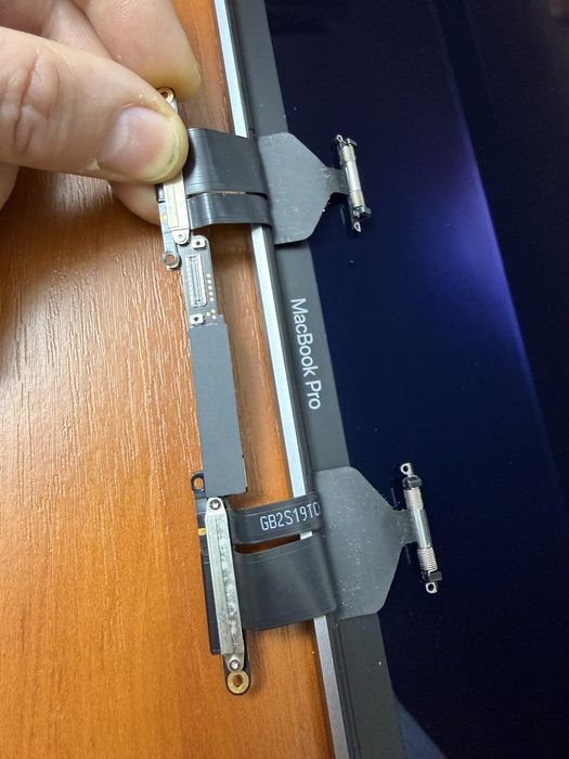 Крышка  матрицы для MacBook Pro M1 A2338