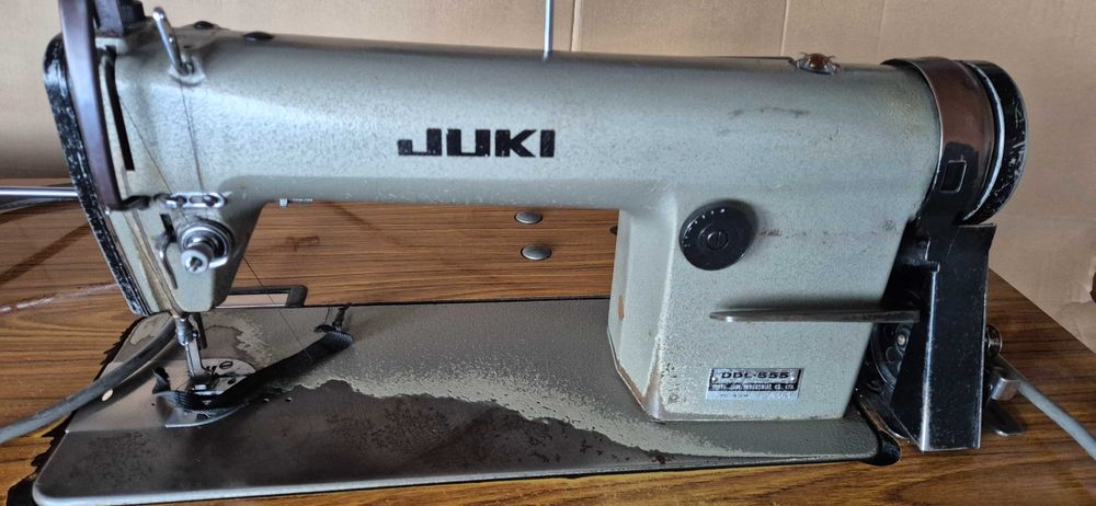 Maszyna do szycia JUKI DDL 555