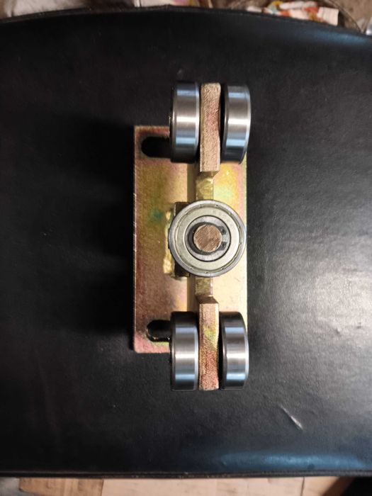 Wózki wózek rolki do bramy bram przesuwnych 50x50x3