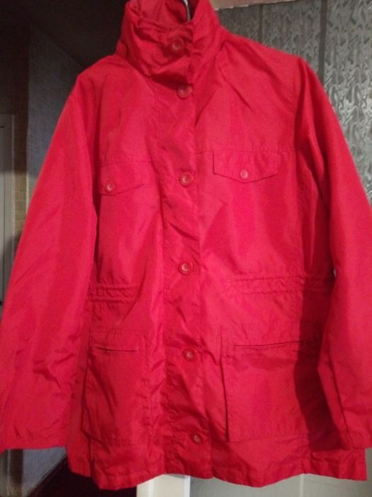 Женская ветровка