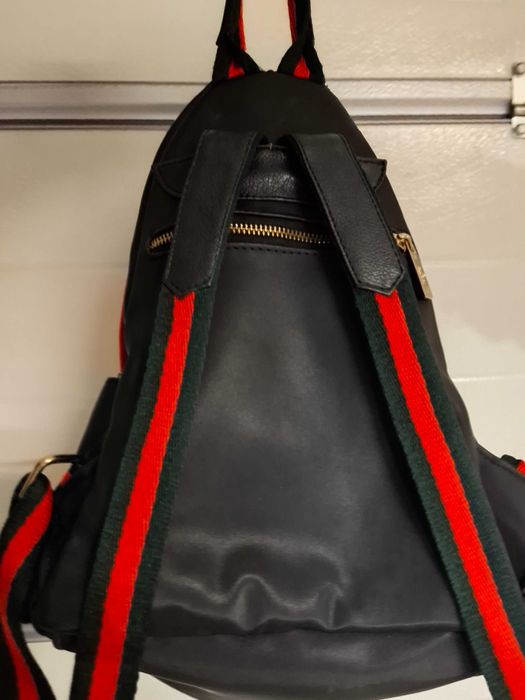 Mały plecak Gucci elegancki i praktyczny