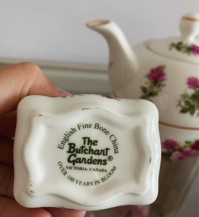 Англійський фарфор виробництво Канада