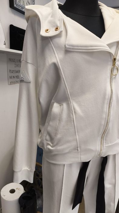 La mu piękna bluza ramoneska biała bawełna rozm S m l xl XXL