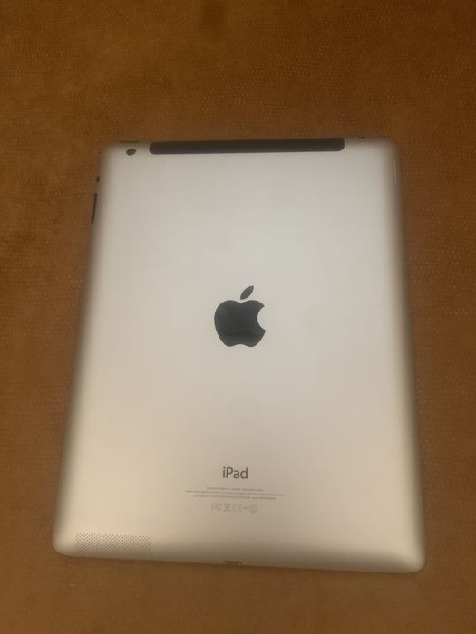 Продам iPad 4 (32 ГБ) с поддержкой SIM-карты