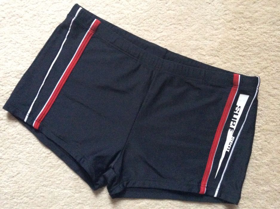 Kąpielówki marki: C&A, basen, L i XXL większe