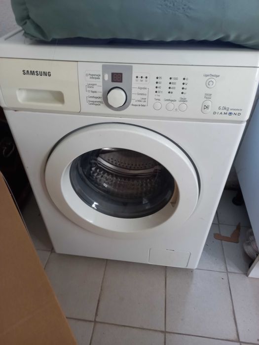 Maquina de lavar roupa