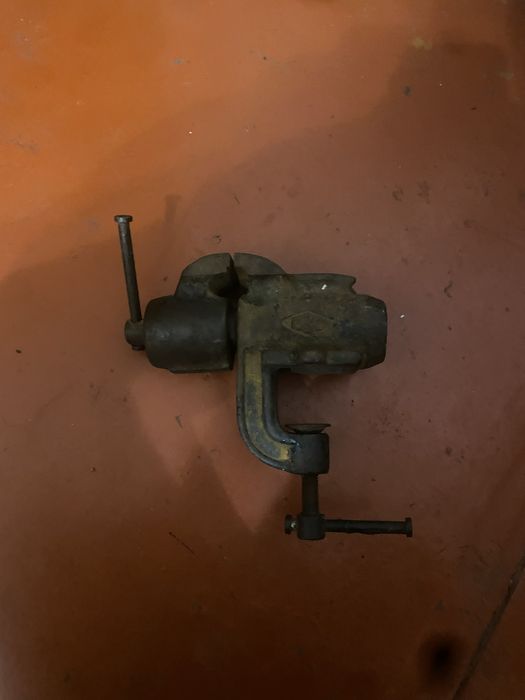 Тіски лещата ссср салдеп