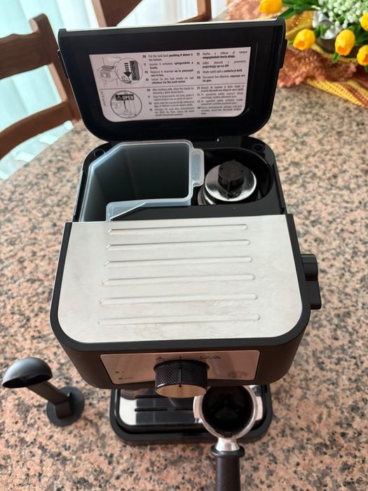 Máquina de Café Manual DELONGHI Stilosa EC260.BK (15 bar - Preto)
