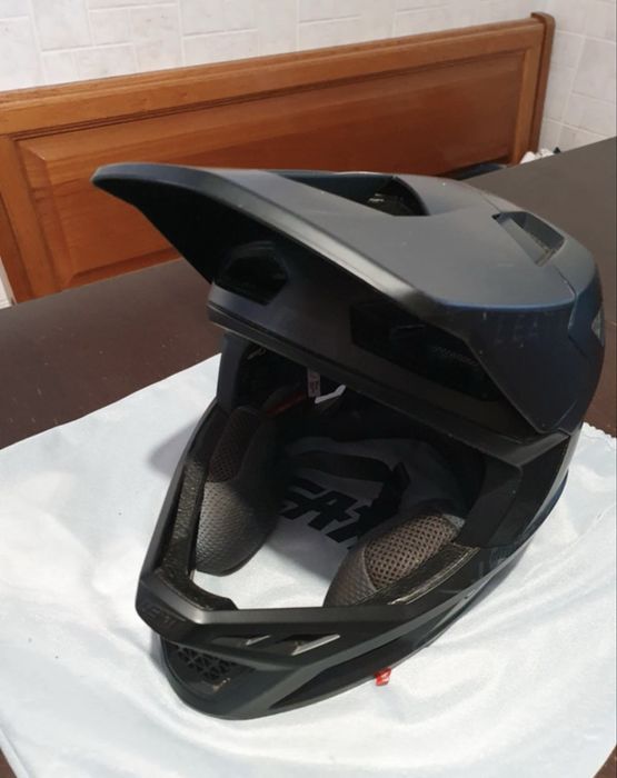 шолом leatt gravity 4.0