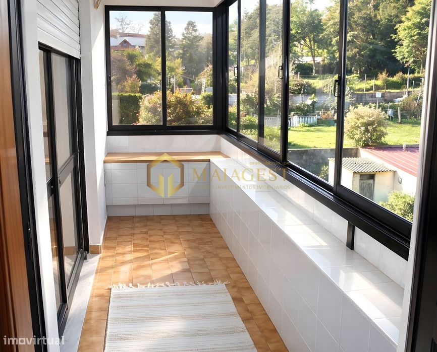 Apartamento T2+1 com lugar de garagem em Vilar de Andorinho