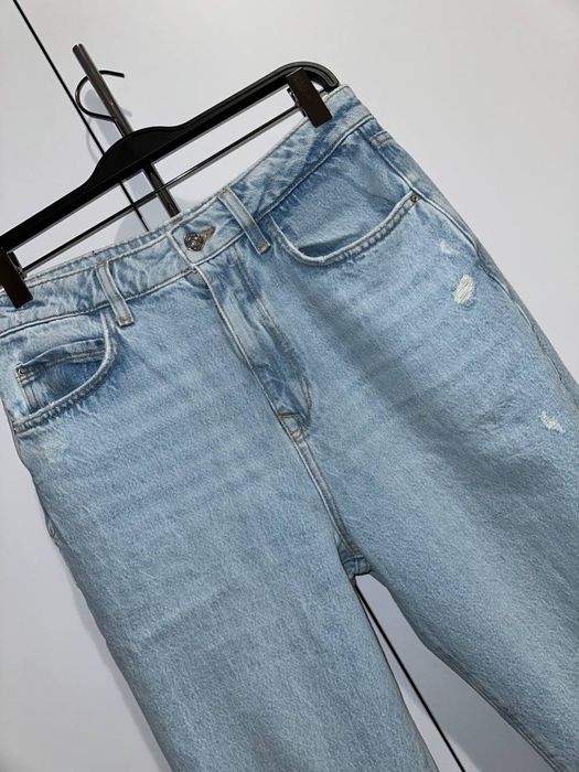 Джинси голубі ZARA 38 розмір з рваними колінами