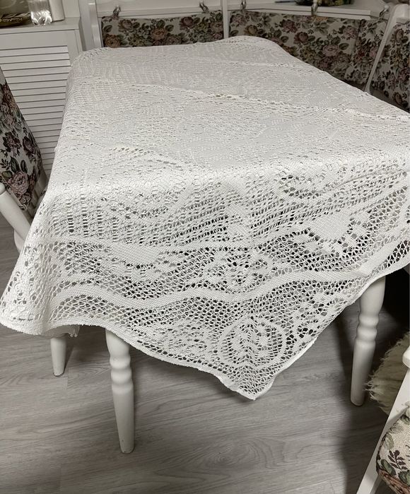 Скатерть ажурная вязанная