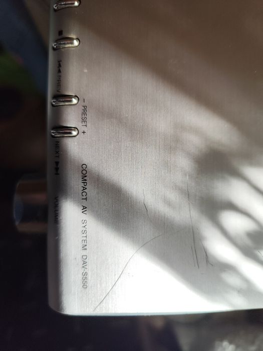 Na sprzedaż Sony DAv s 550