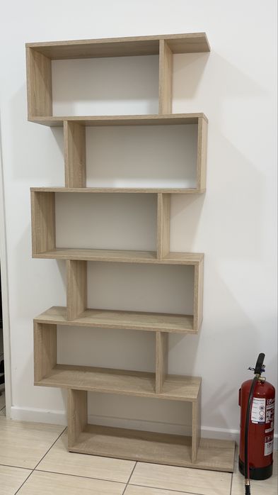 Estante Vertical Moderna