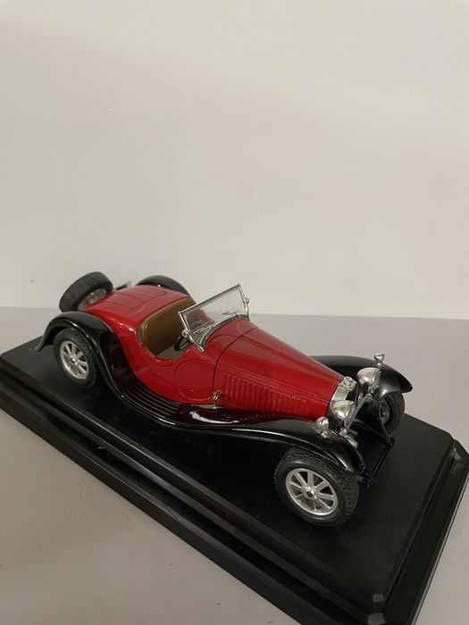 Bugatti Type 55 burago escala 1:24