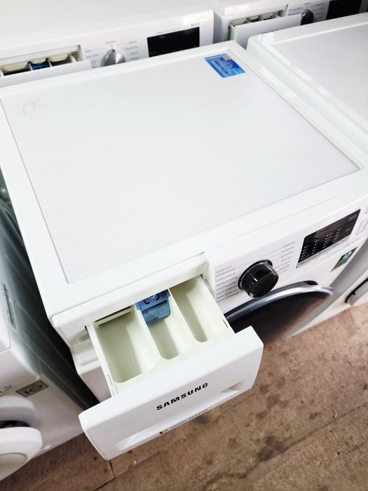 2в1 Прально-сушильна машина SAMSUNG
Привезена з Європи, завантаження 7