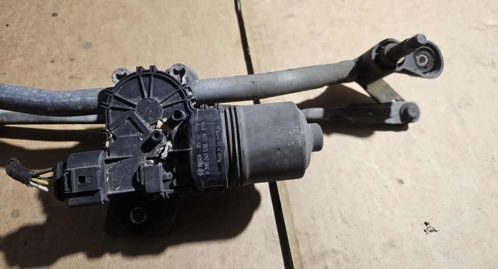 Mechanizm silniczek wycieraczek przód przedni Opel Astra H III 3 Eu