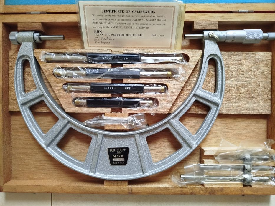 Micrómetro Exterior NSK 100–200 mm – Peça de Colecionador