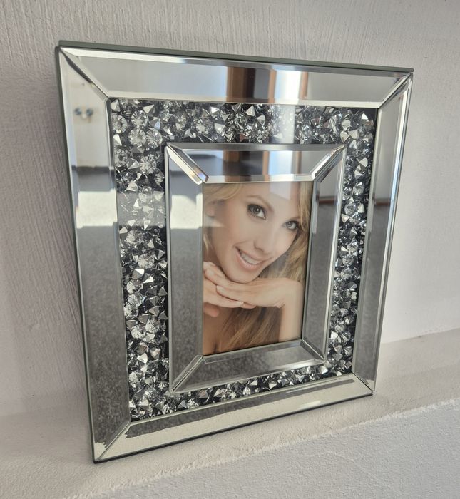 Lustrzana ramka na zdjęcia