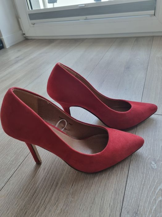 Czerwone szpilki r 37