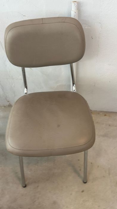 Cadeira de consultório médico