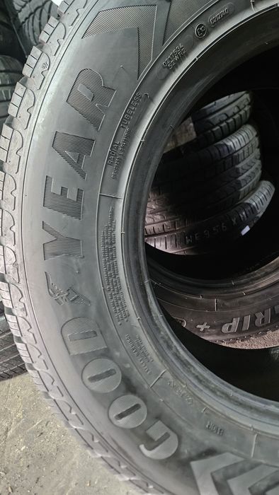 Opony GOOD YEAR 265/65R17 2sztuki
