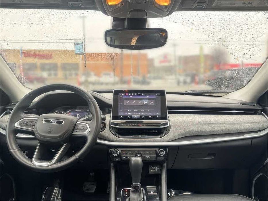 Jeep Compass      2021