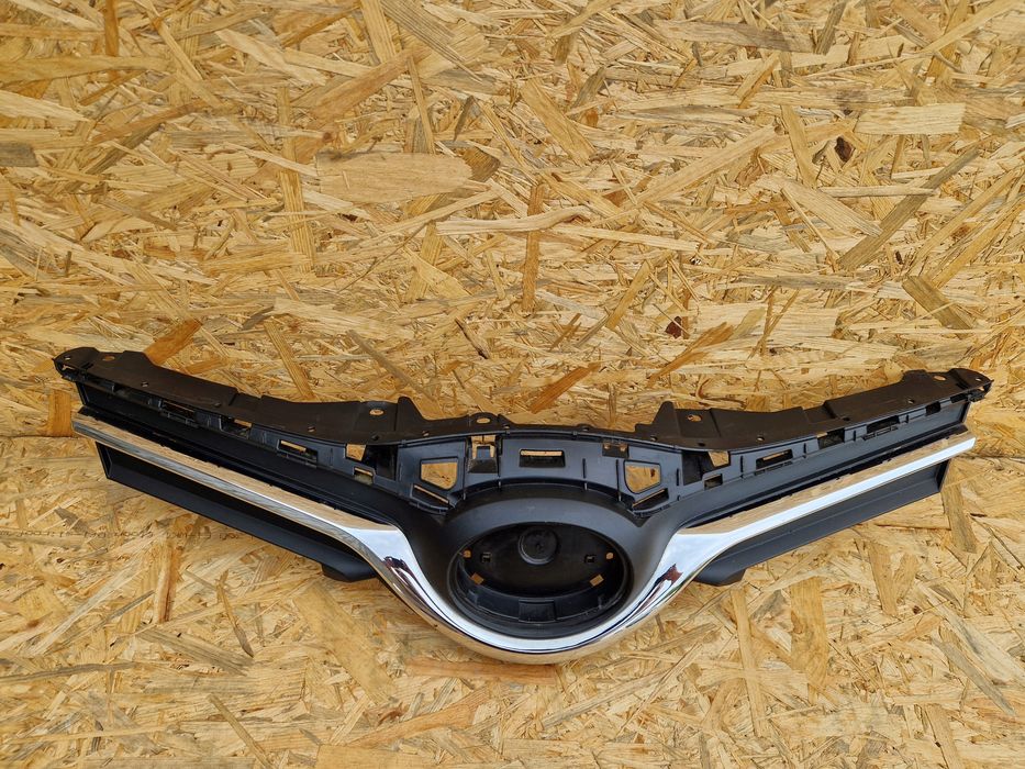 grill atrapa toyota yaris iii 3 lift