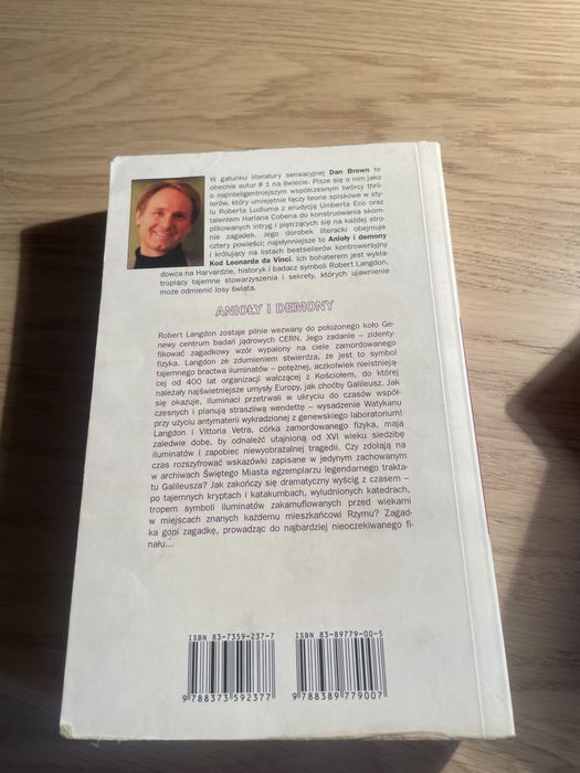 Anioły i demony- Dan Brown
