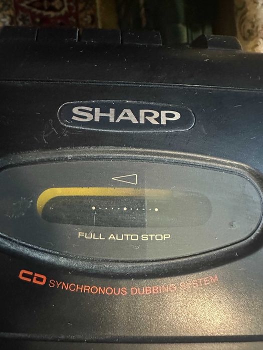 Винтажный бумбокс Sharp QT-CD44