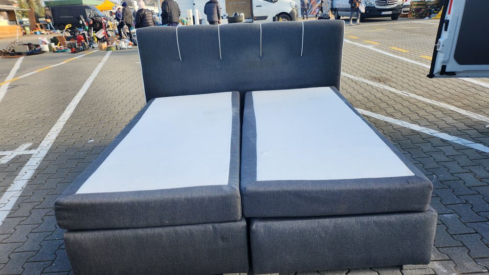 Łóżko sypialniane