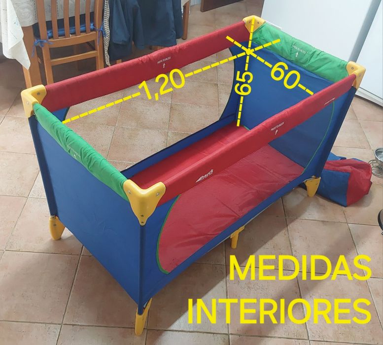 CAMA/PARQUE de VIAGEM como NOVA PARA BEBÉ.Casa Quarto Sala Cozinha.