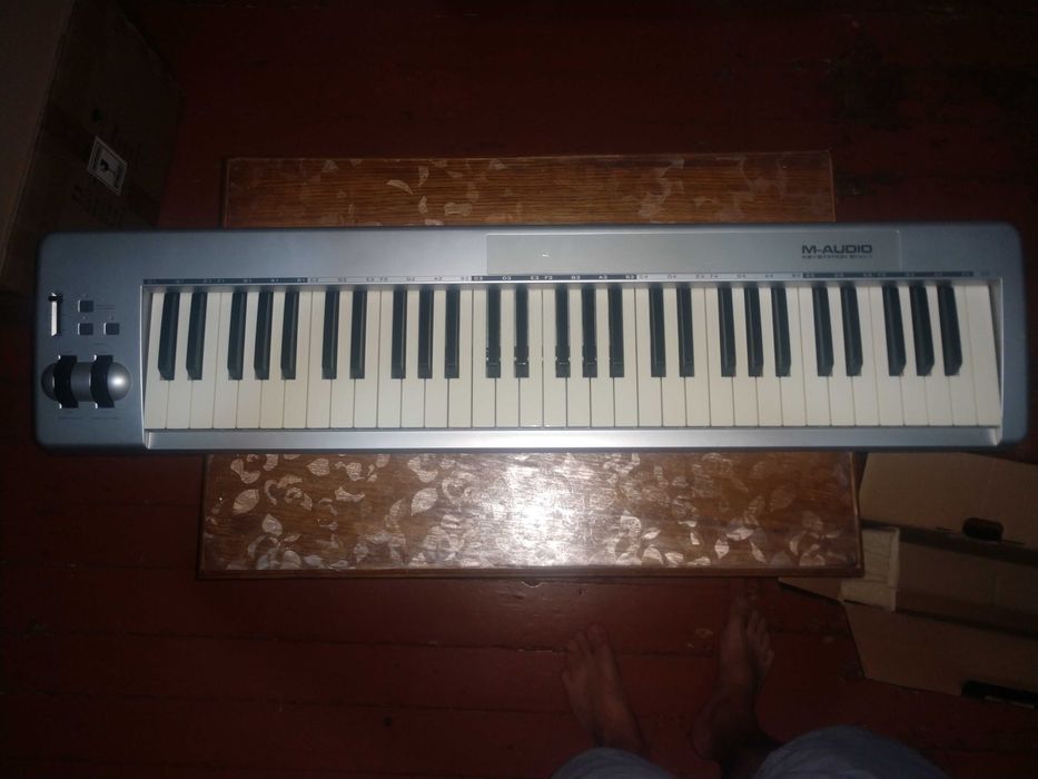Міді-контроллер M-Audio KEYSTATION 61