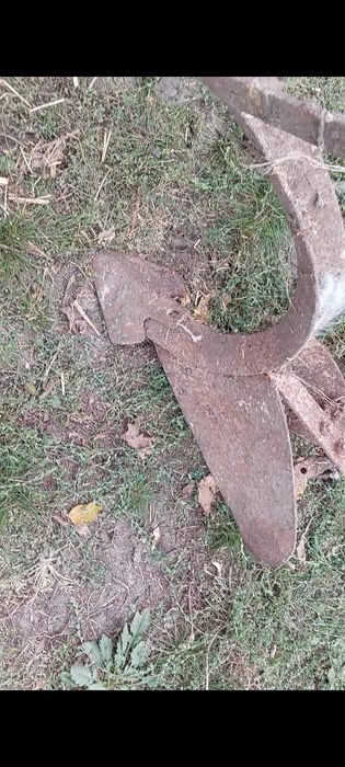 Плуг окучувач конный.