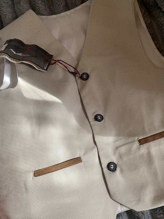 Костюм жилет брюки сорочка 128 см