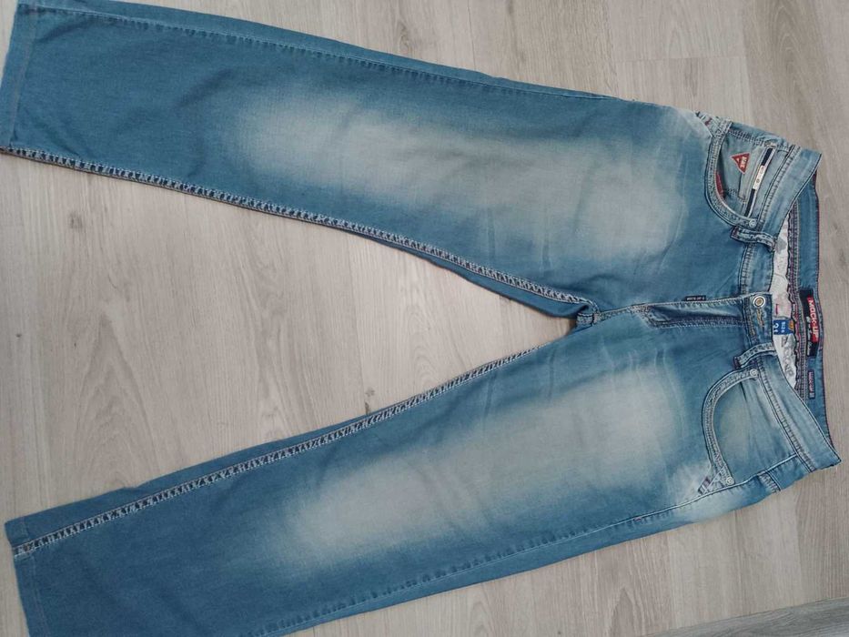 стильные мужские джинсы  .Размер 48 -50
