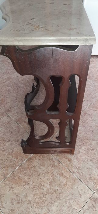 Consola em madeira e mármore