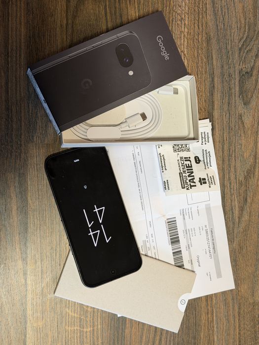 Google Pixel 9a 128GB Czarny z Media Expert Idealny z gwarancją Okazja