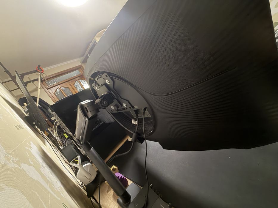 Продам монитор samsung odyssey g5